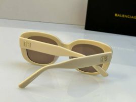 Picture of Balenciga Sunglasses _SKUfw55489458fw